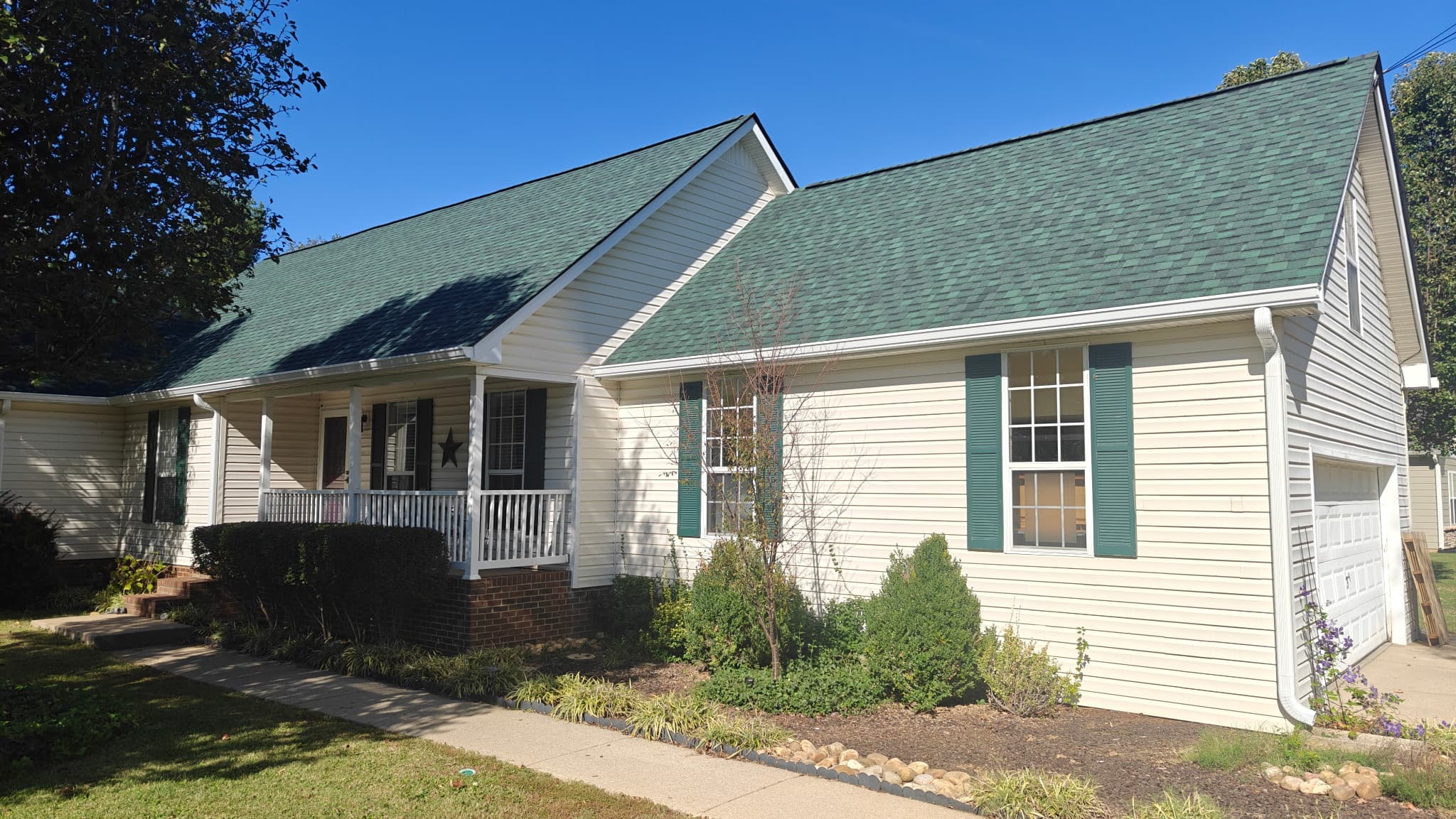 Ranch home with new architectural shingle roof